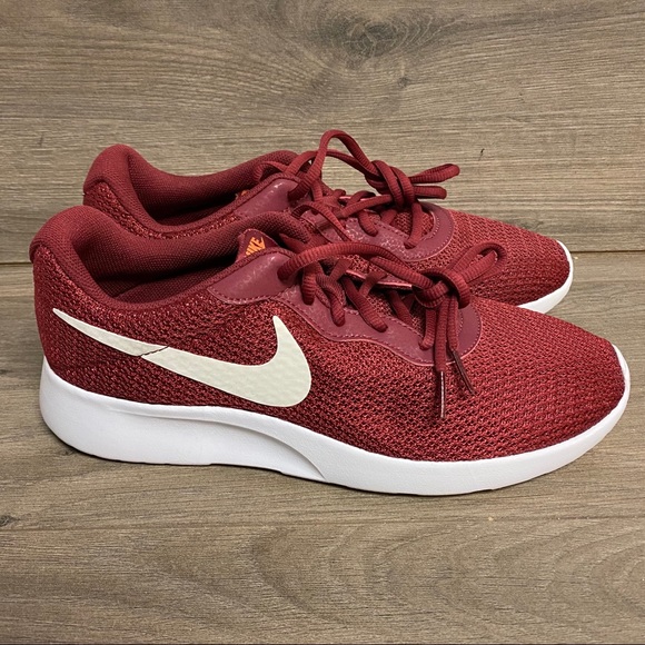 Nike | Tanjun Team Red Light Bone Sneakers Size 10 - Picture 2 of 8